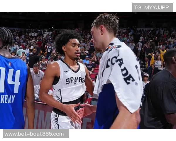 马刺与勇士1月26日对决战绩分析及比赛精彩回顾 马刺与勇士1月26日对决战绩分析及比赛精彩回顾